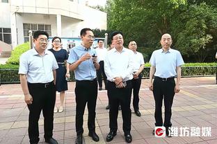 罗体：欧超公司CEO现场观战那不勒斯vs巴萨，和德佬相谈甚欢